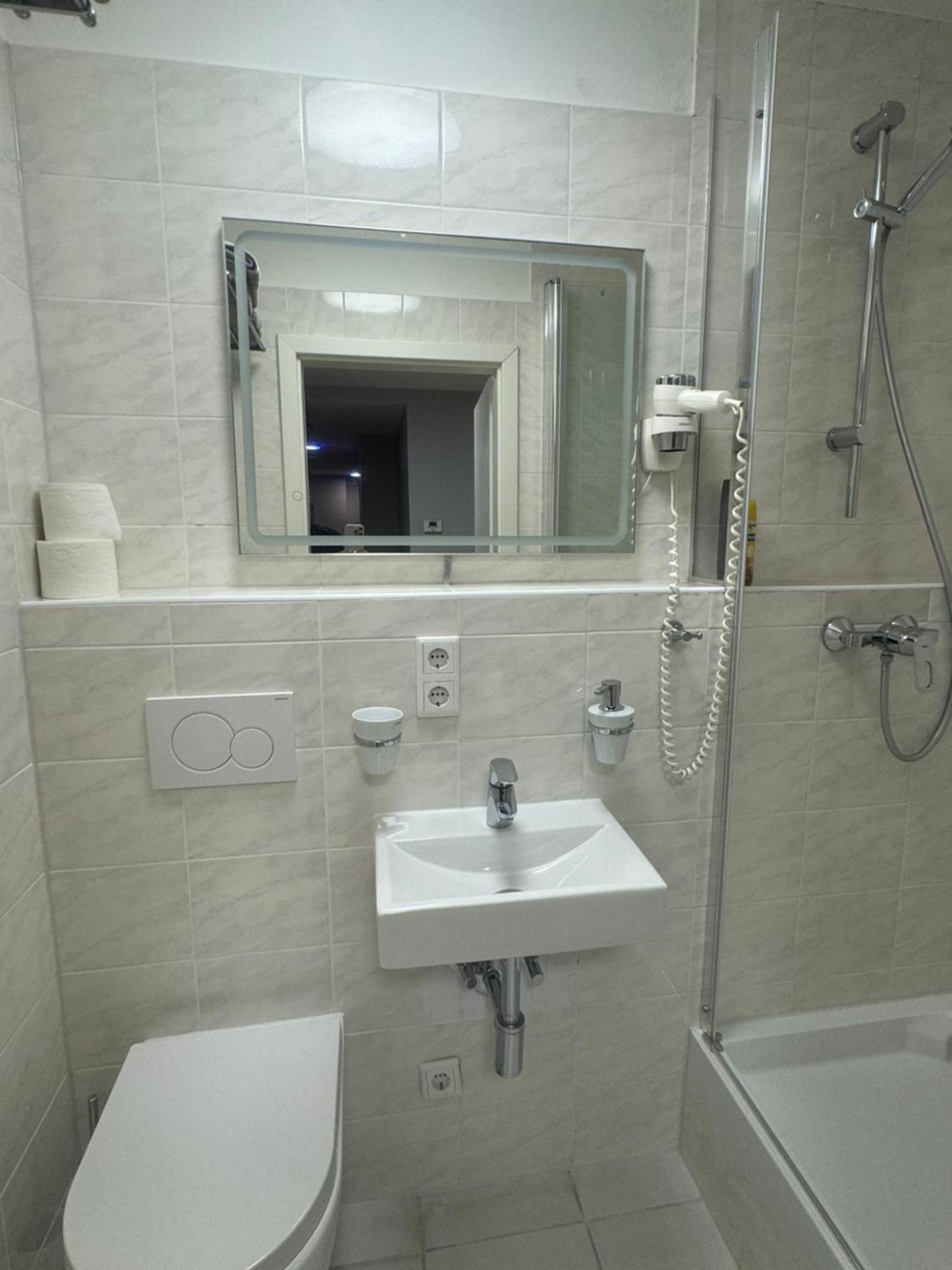 Studio Apartment Am Hauptbahnhof N2 Nürnberg Eksteriør bilde